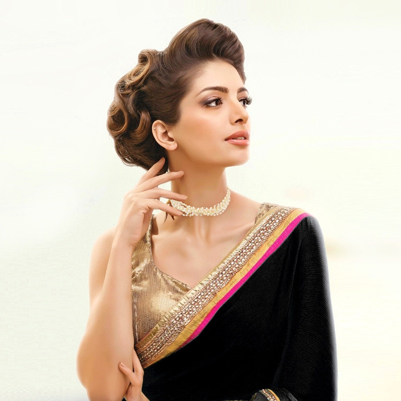 Gold-Plated Handmade Pearl Beaded Layered Necklace image 5