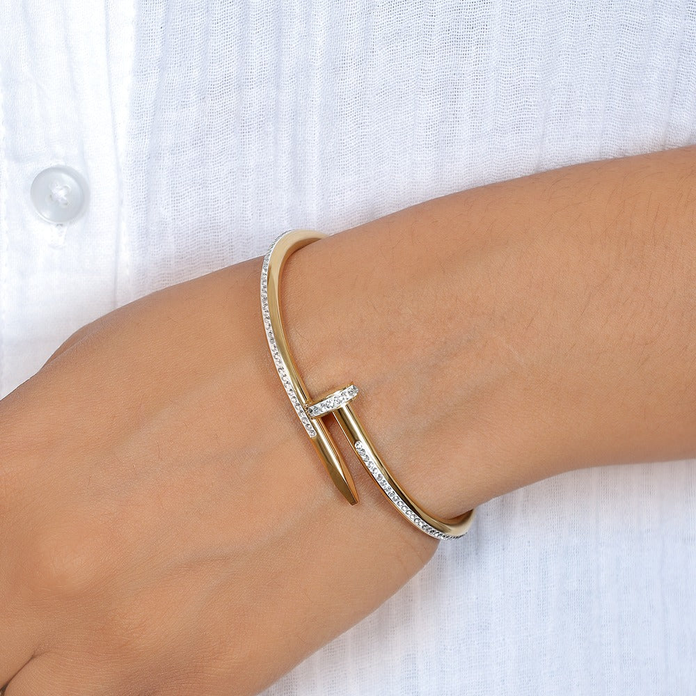 Gold-Plated Nail Cuff Zirconia Clasp Bracelet for Women