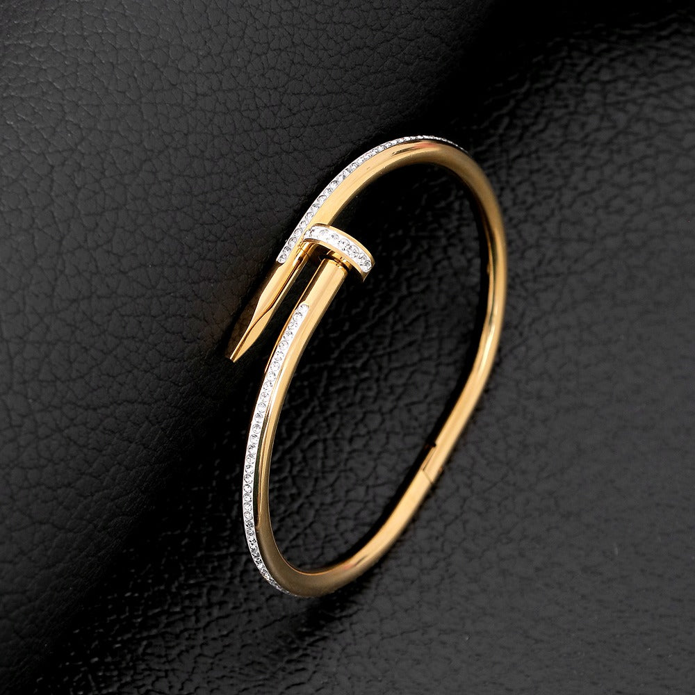 Gold-Plated Nail Cuff Zirconia Clasp Bracelet for Women