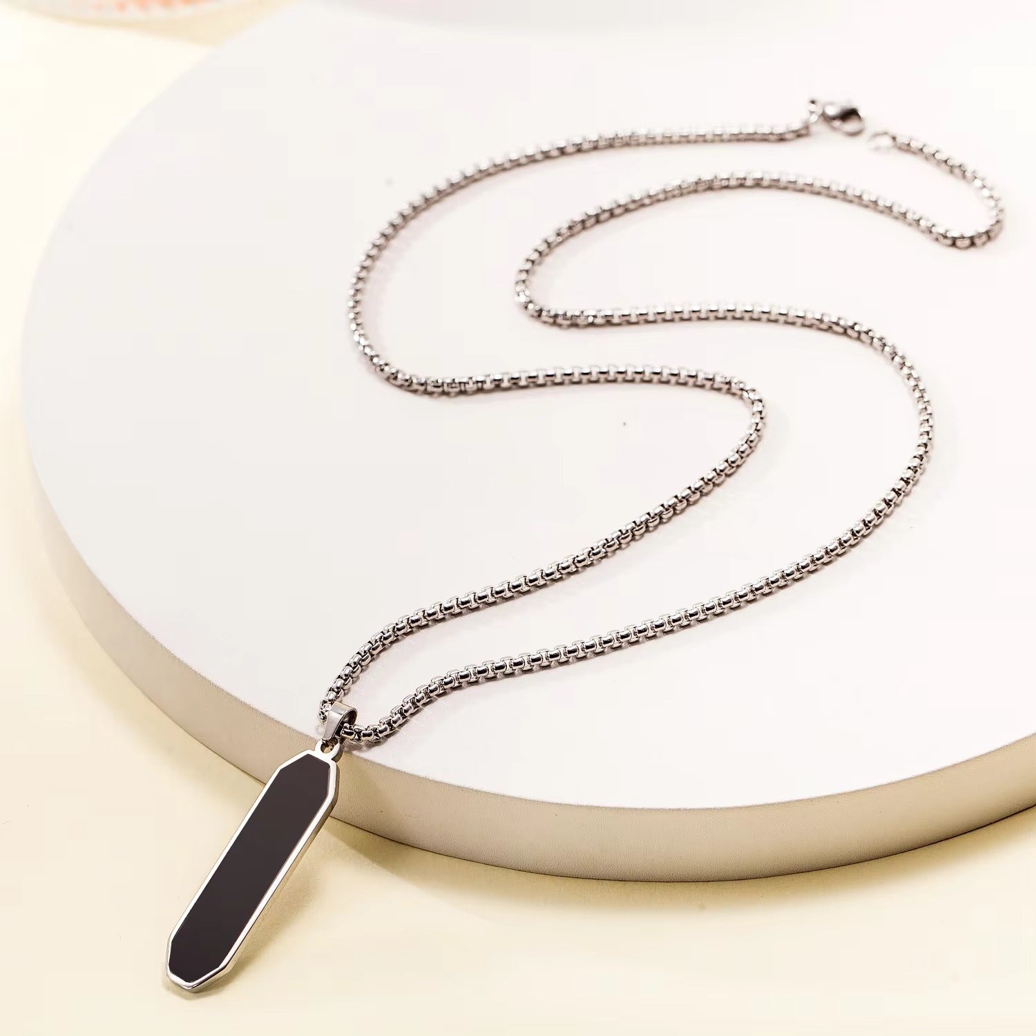 Hip Hop Sleek Black Long Pendant Chain Necklace for Men