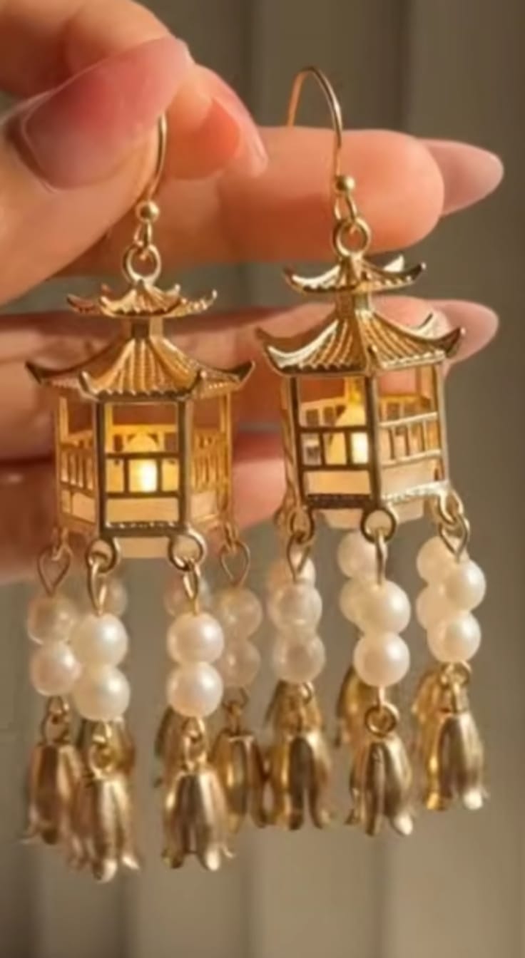Gold Plated Pearl Light Earrings Set for Women, Stylish Traditional and Party Wear Earrings