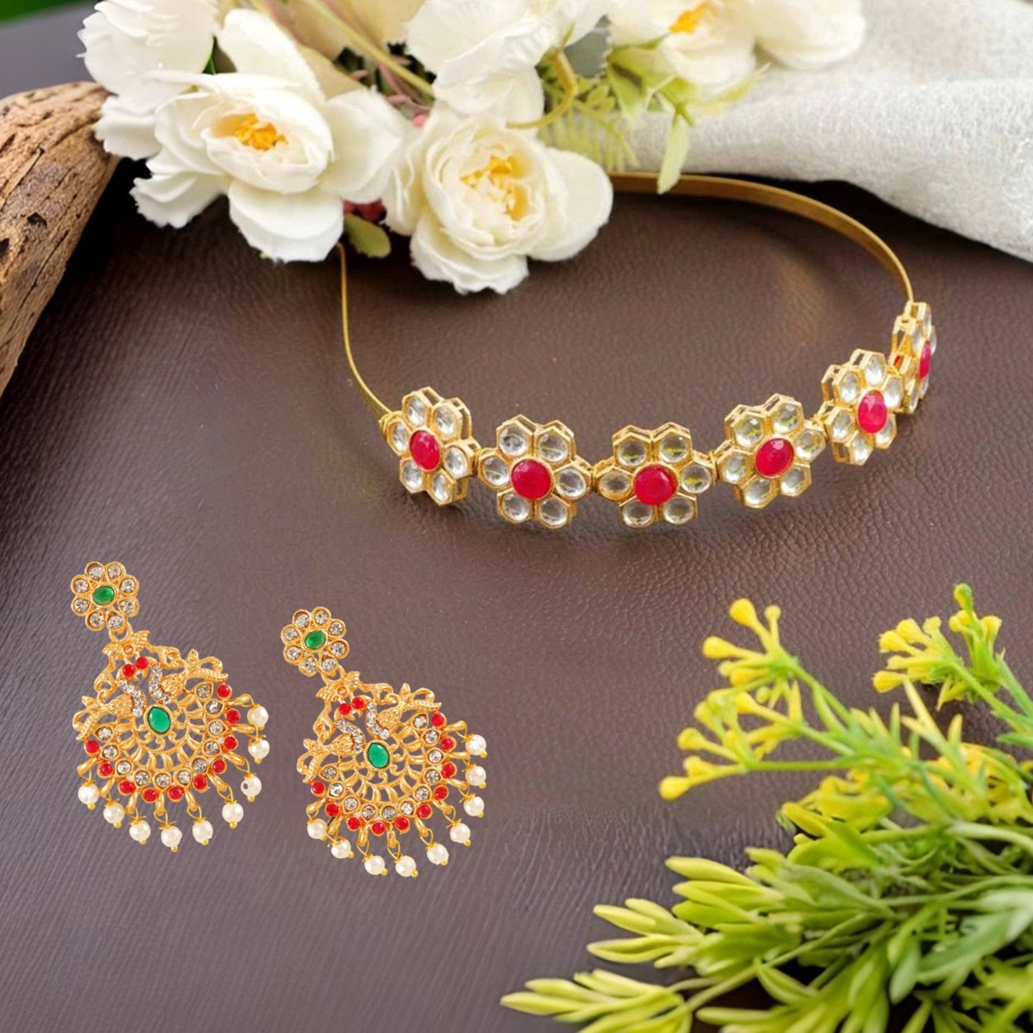 Ethnic Mathapatti Kundan Hairband and Earrings Set image 0